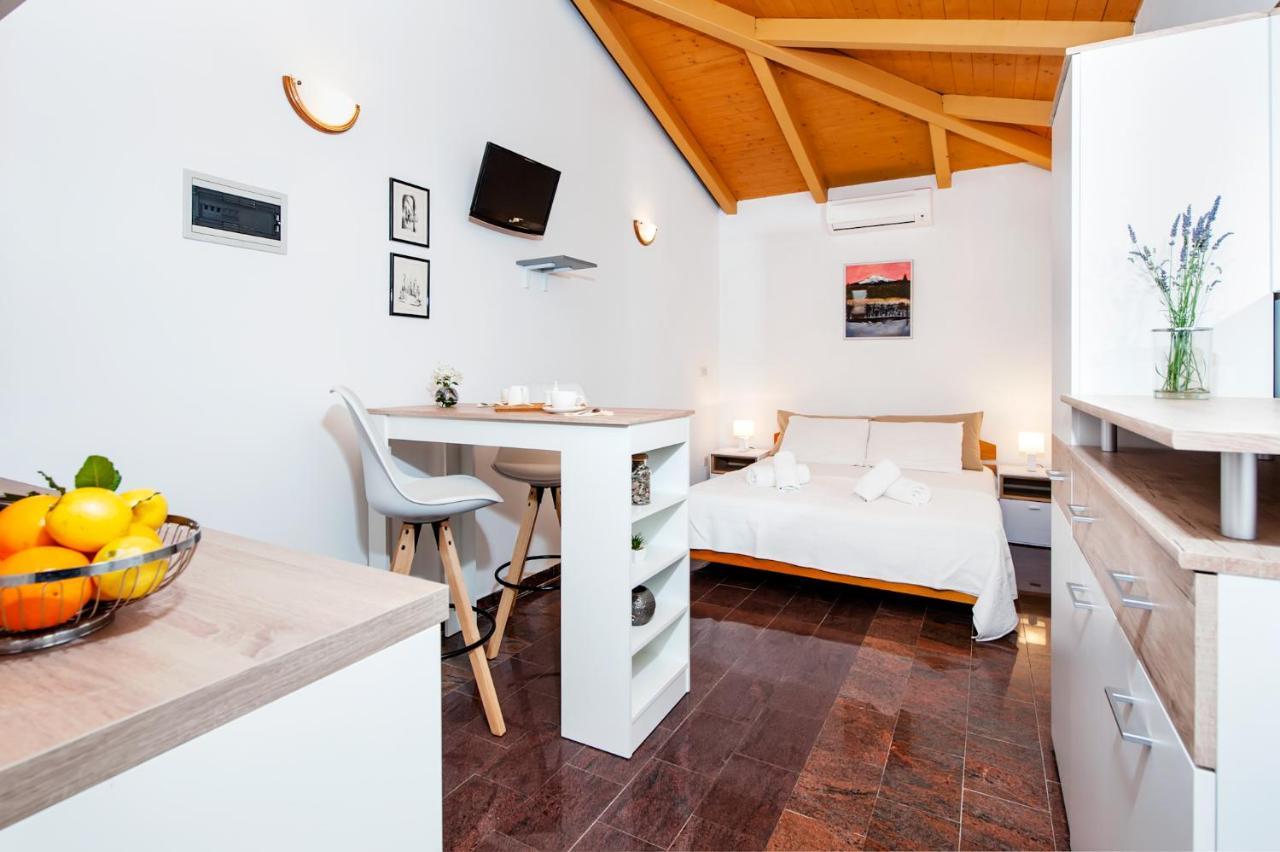 Apartments Carmelo Rovinj Exterior foto